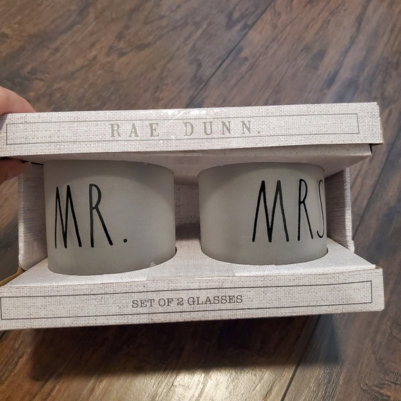 Rae Dunn Mr. & Mrs. Set of 2 Glasses - Picture 5 of 7